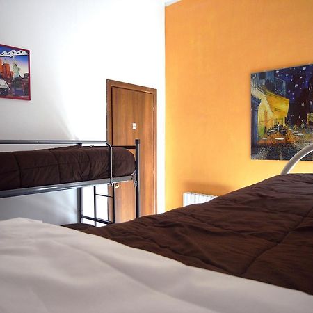Hostel California Milan Exterior photo