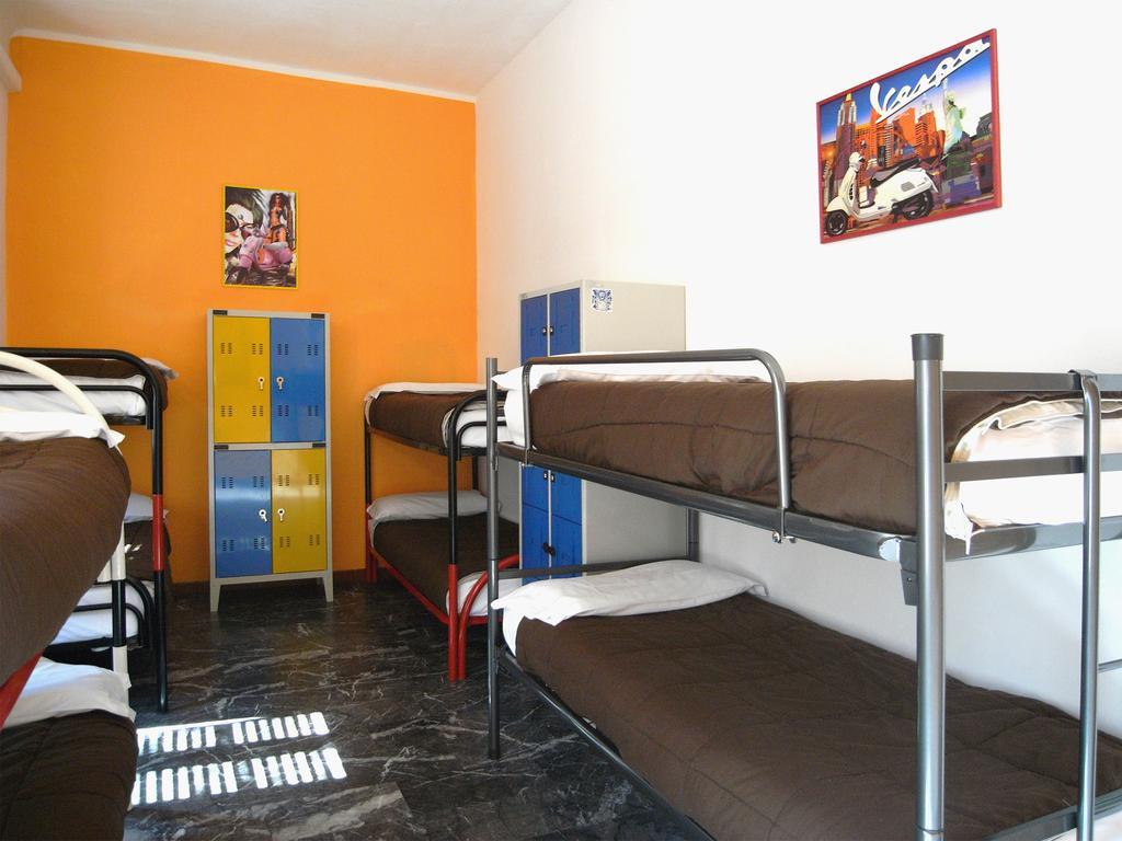 Hostel California Milan Room photo
