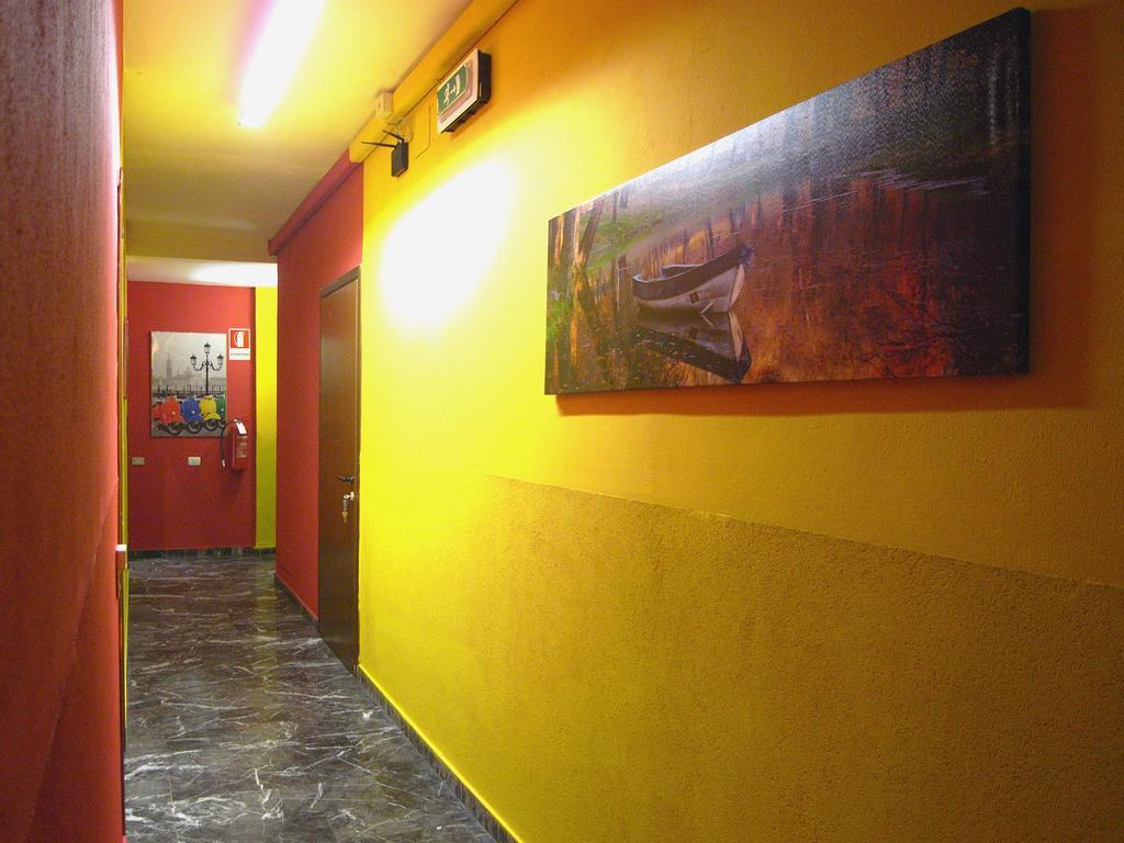 Hostel California Milan Room photo