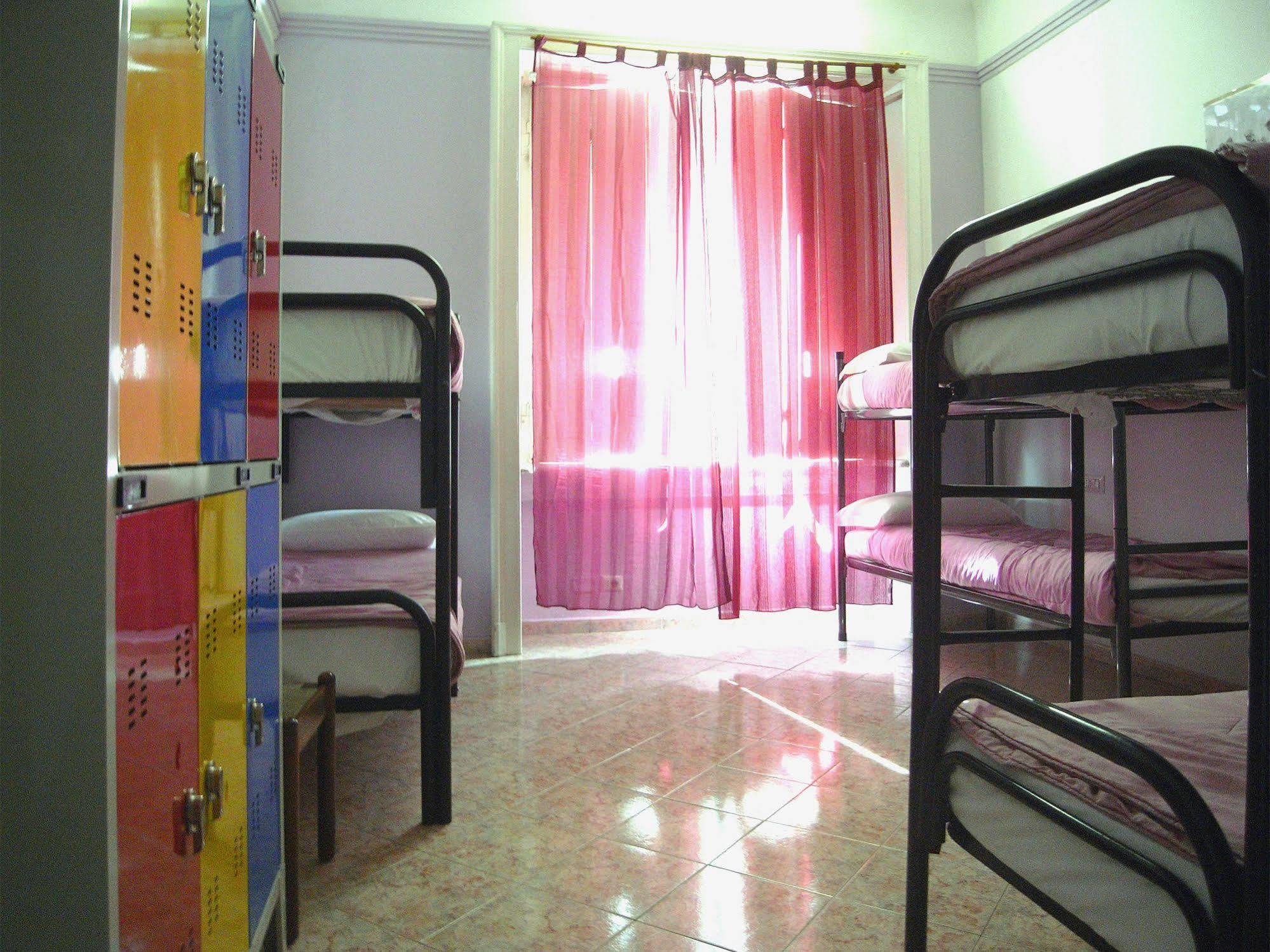 Hostel California Milan Exterior photo