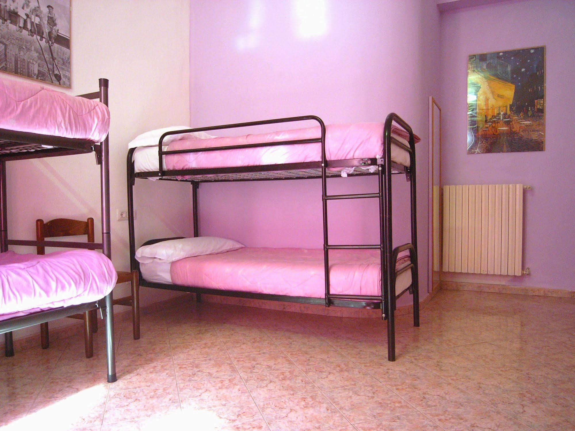 Hostel California Milan Exterior photo