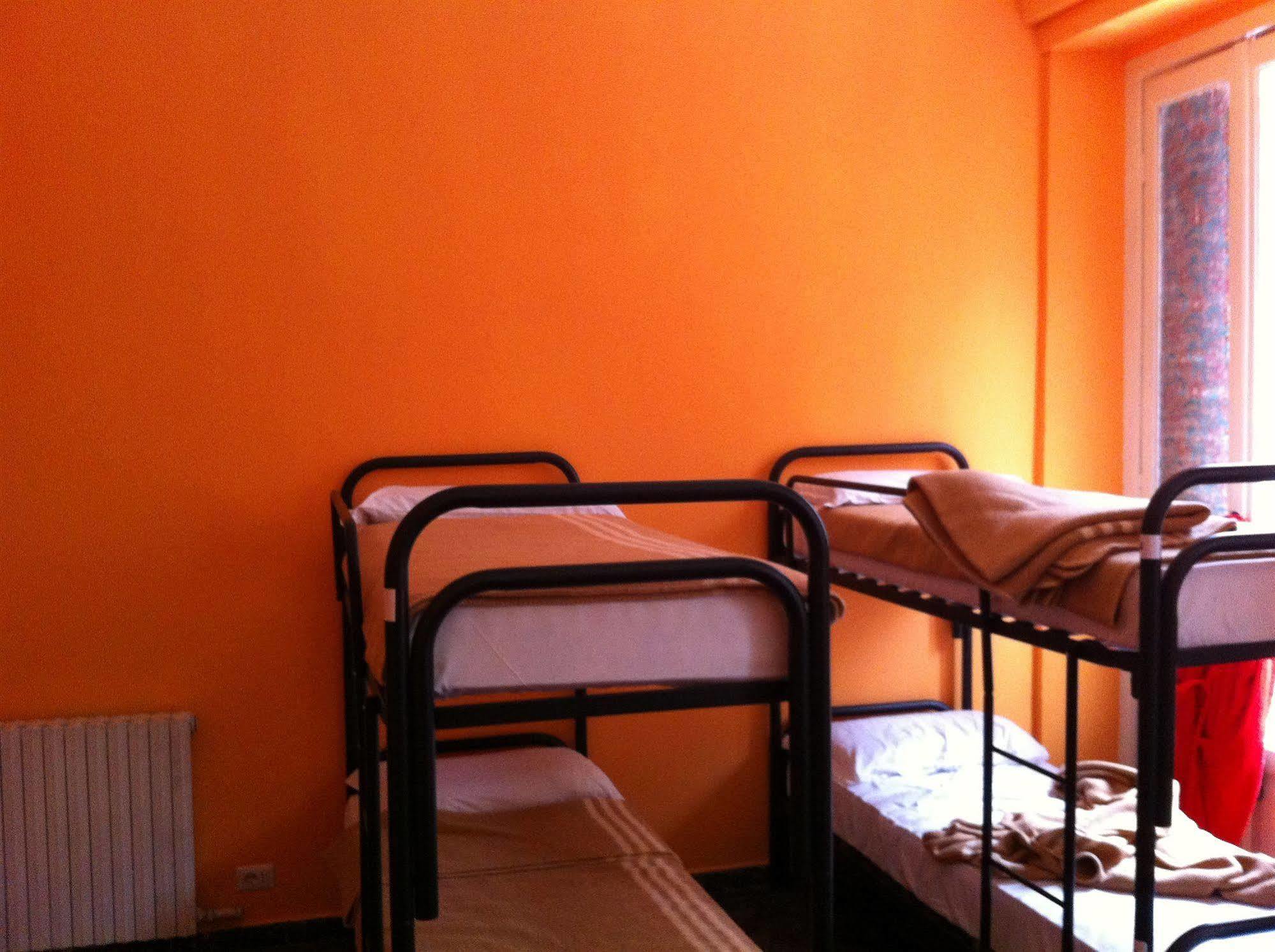 Hostel California Milan Exterior photo
